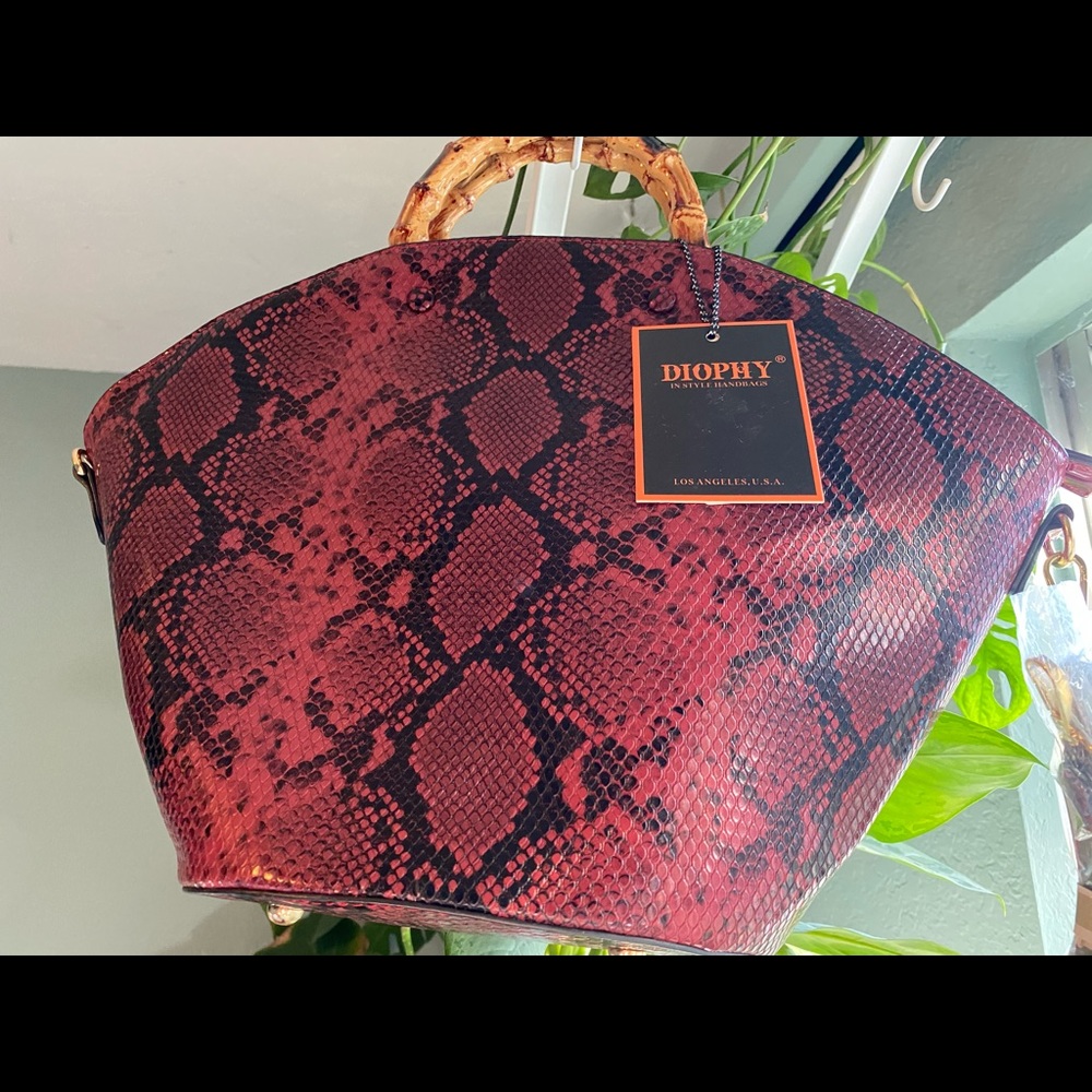 Diophy Red Vegan Snake Skin Purse - Picture 2 of 16